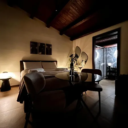 Saro Guest house