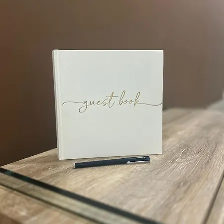 בית הארחה Saro Pietraperzia